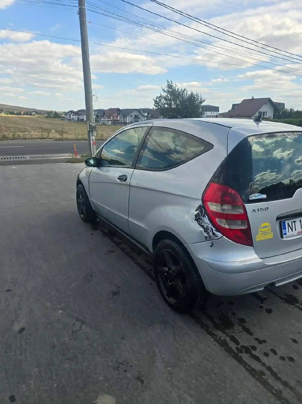 Vând  A clas  2 portieri  Motor 150 benzina  An fabricare 2005  Are itepe    Asigurare  Se 