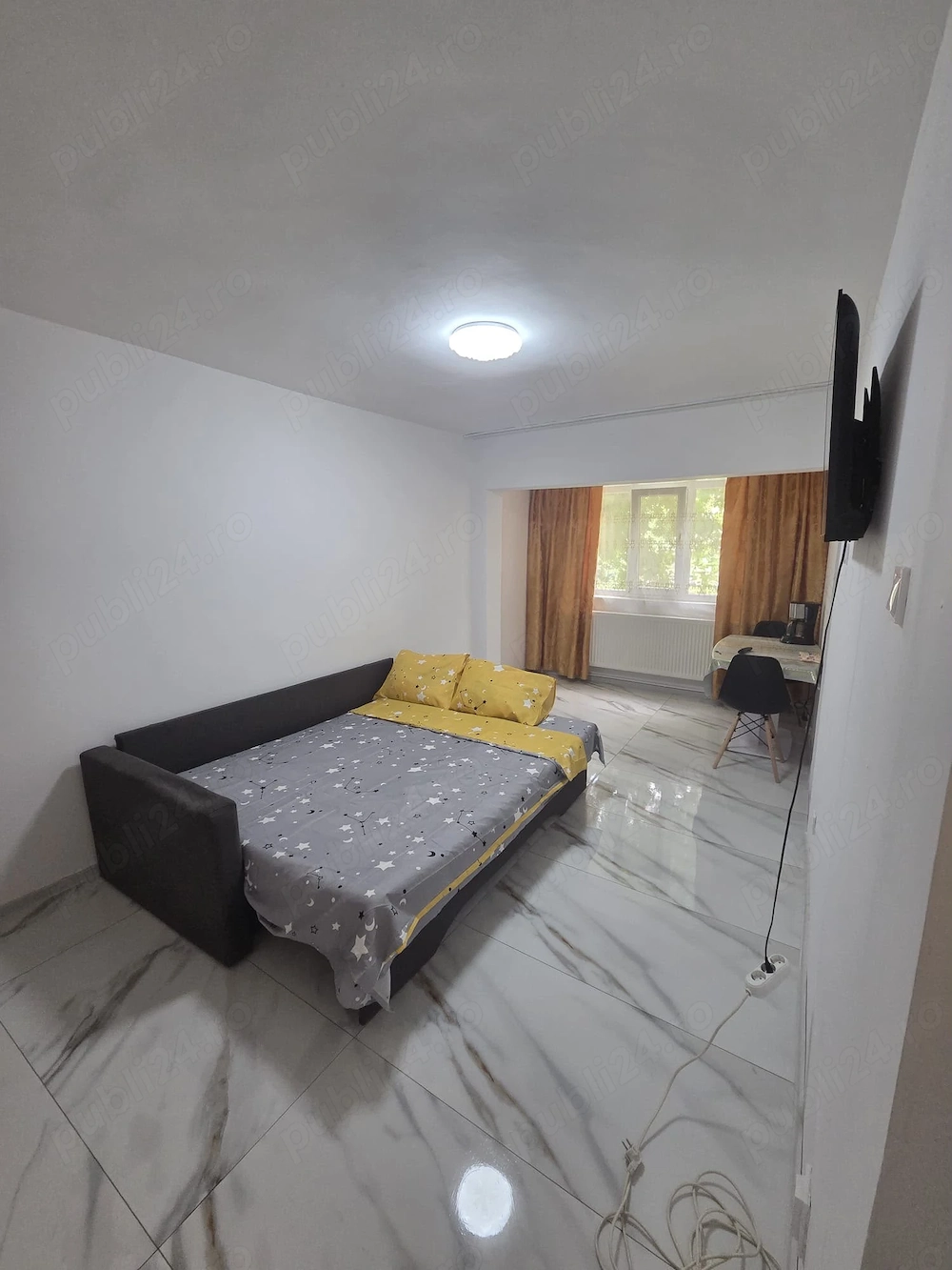 Inchiriez garsoniera regim hotelier