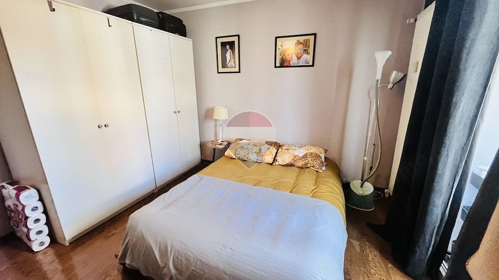 Apartament cu 3 camere de vânzare în zona Dragos Voda