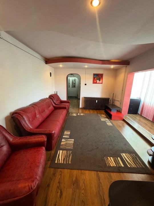 Apartamenr 2 camere, 54 mp, zona Brazda