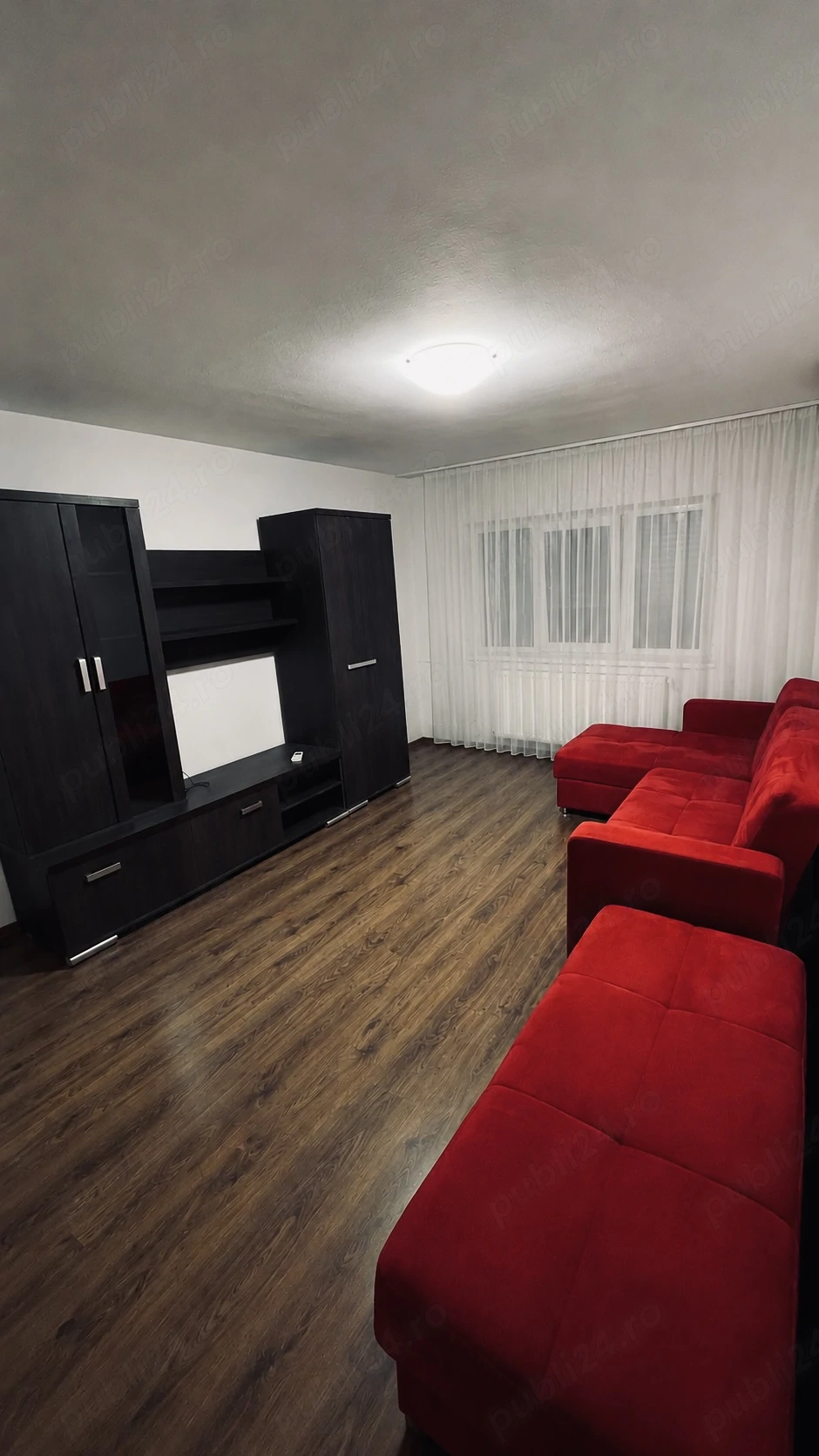 PF închiriez apartament cu 3 camere zona Soarelui
