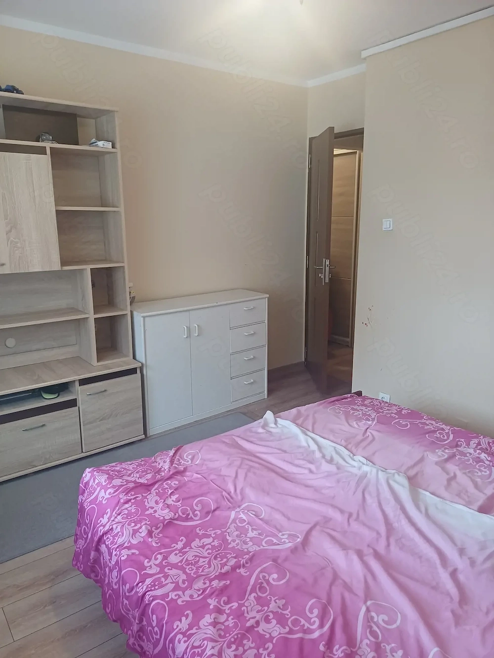 Apartament 3 camere etaj 3