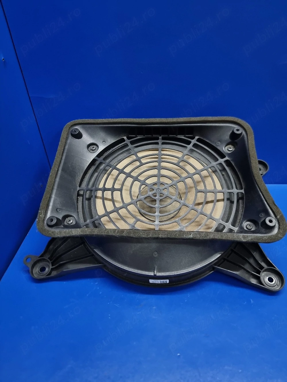 subwoofer audi a6 c7