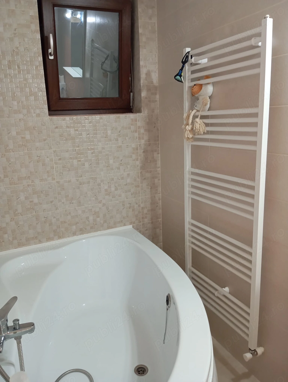 3 camere nord bloc2021 etaj 1din4 cu lift 2 locuri de parcare 137000euro