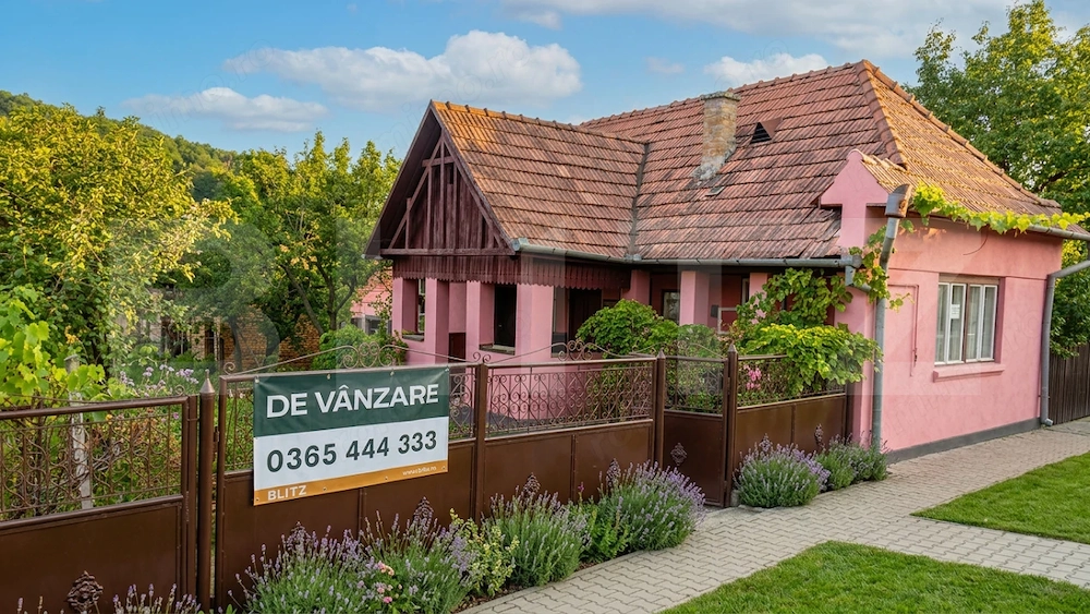Casă de vânzare, 85 mp, teren 2.200 mp, zona Tâmpa - Mures