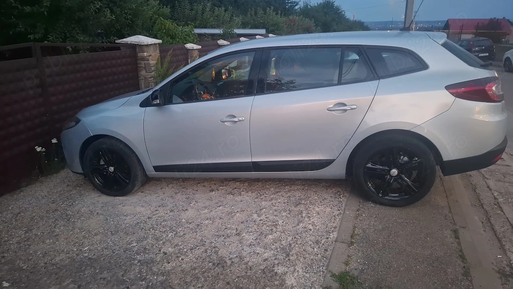 Vand Renault megane 3 2012 automat impecabil