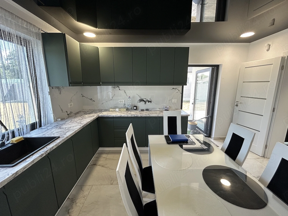 Vand vila noua LUX, an constr.2024,in Manduloc,la cheie.st.470 mp.