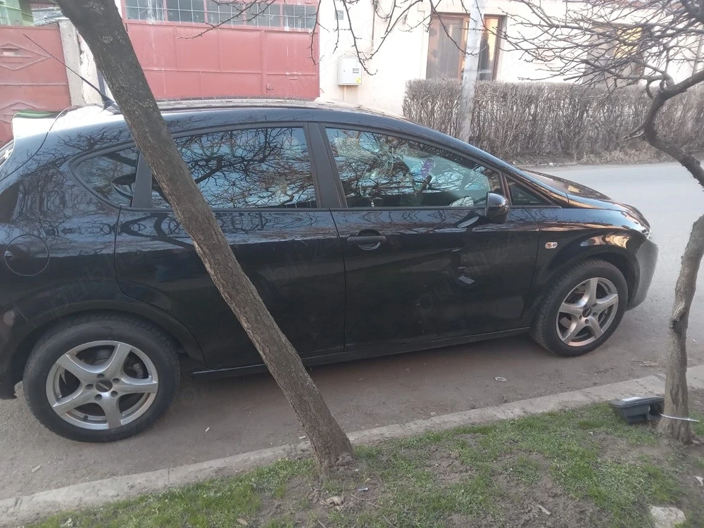 Inchiriez autoturism