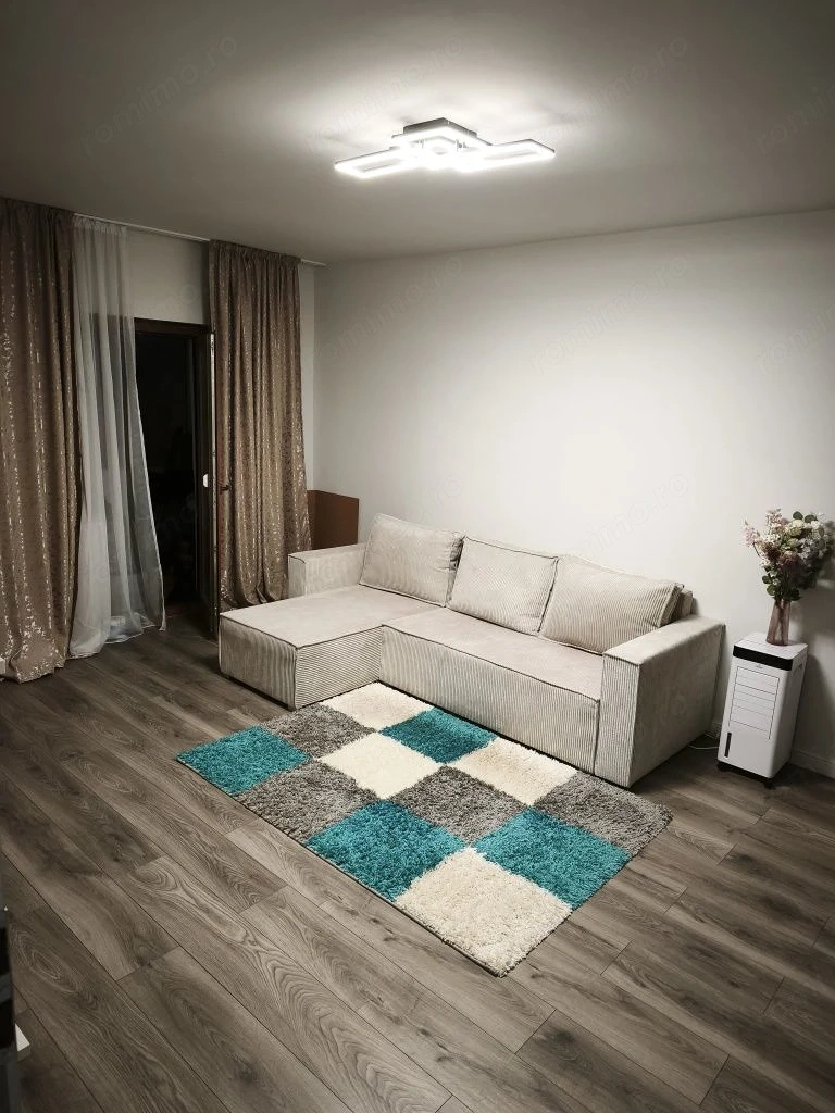 De vanzare apartament cu 3 camere in zona Soarelui langa Sun Plaza