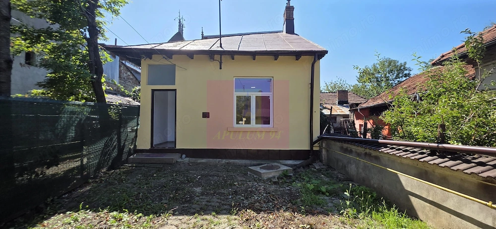 Casa cu 2 camere de vanzare in Campina