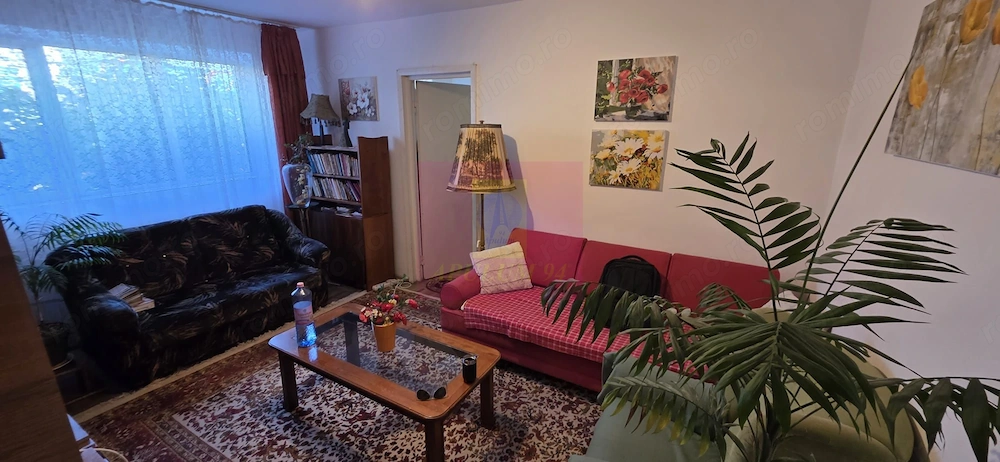 Apartament cu 2 camere de vanzare in Campina, parter
