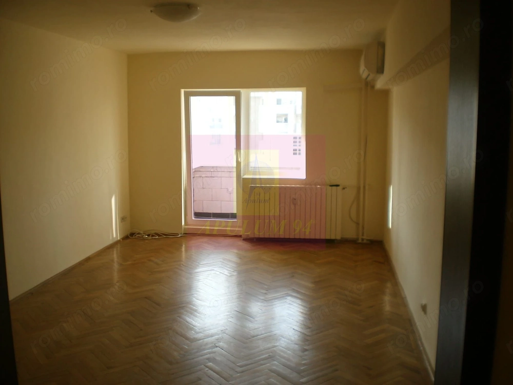 Apartament 3 camere pe bd Decebal