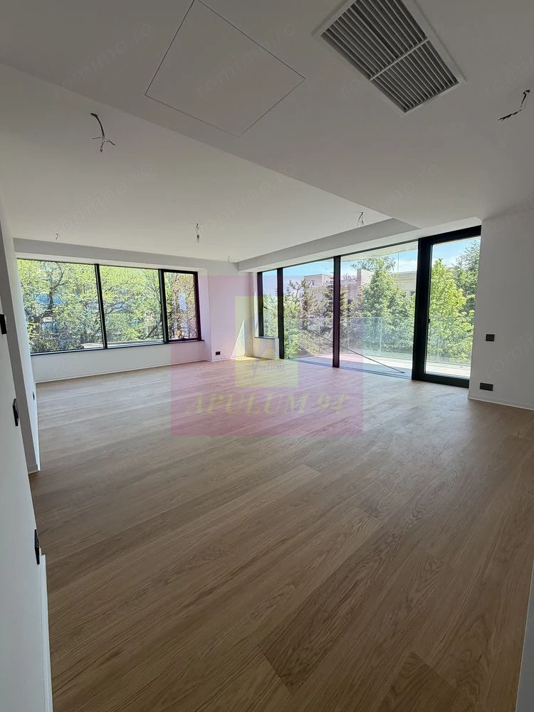 Apartament 4 camere ONE LAKE CLUB , LUX