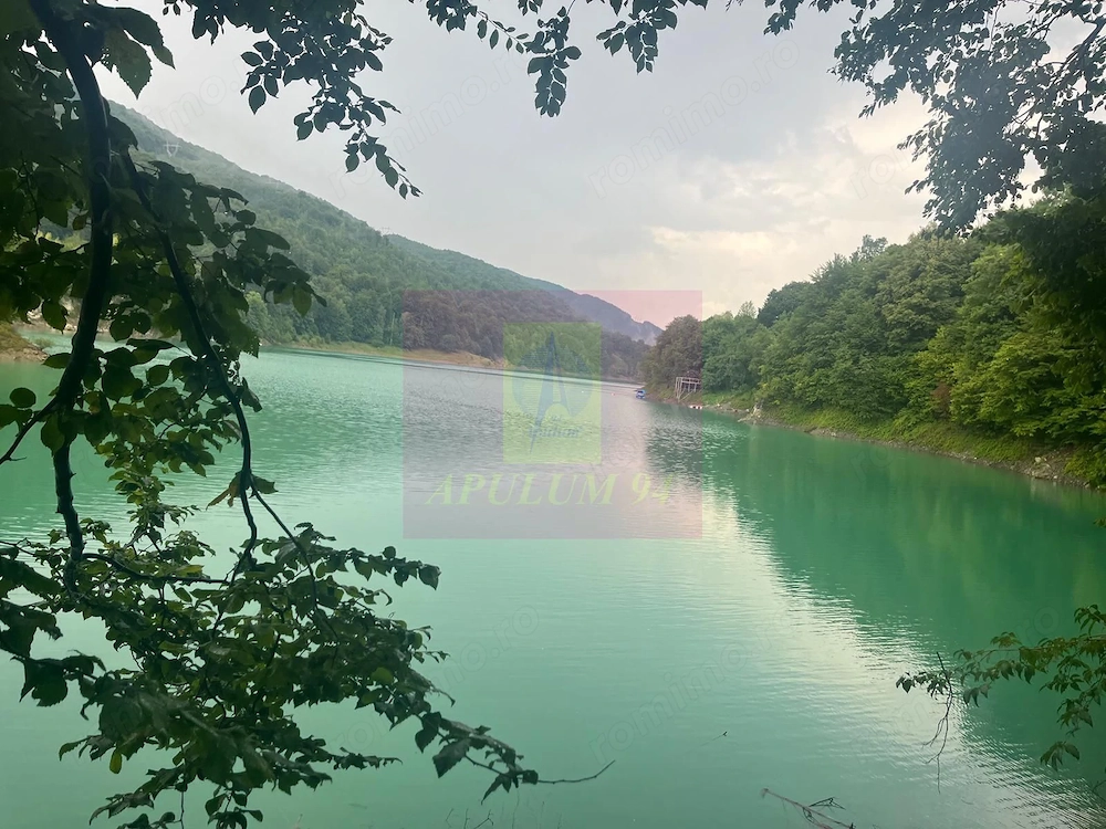 Teren cu deschidere la lac – Valea Doftanei, Prahova