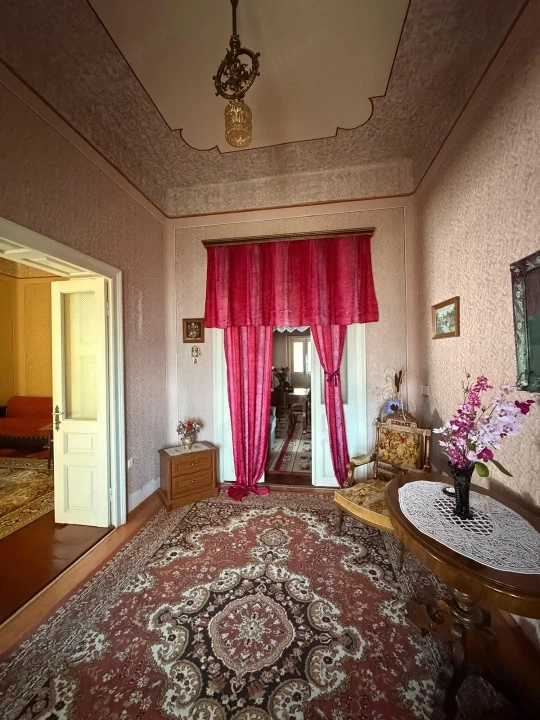 Casă Boirească-central- teren 619 mp și dublă deschidere – oportunitate rară