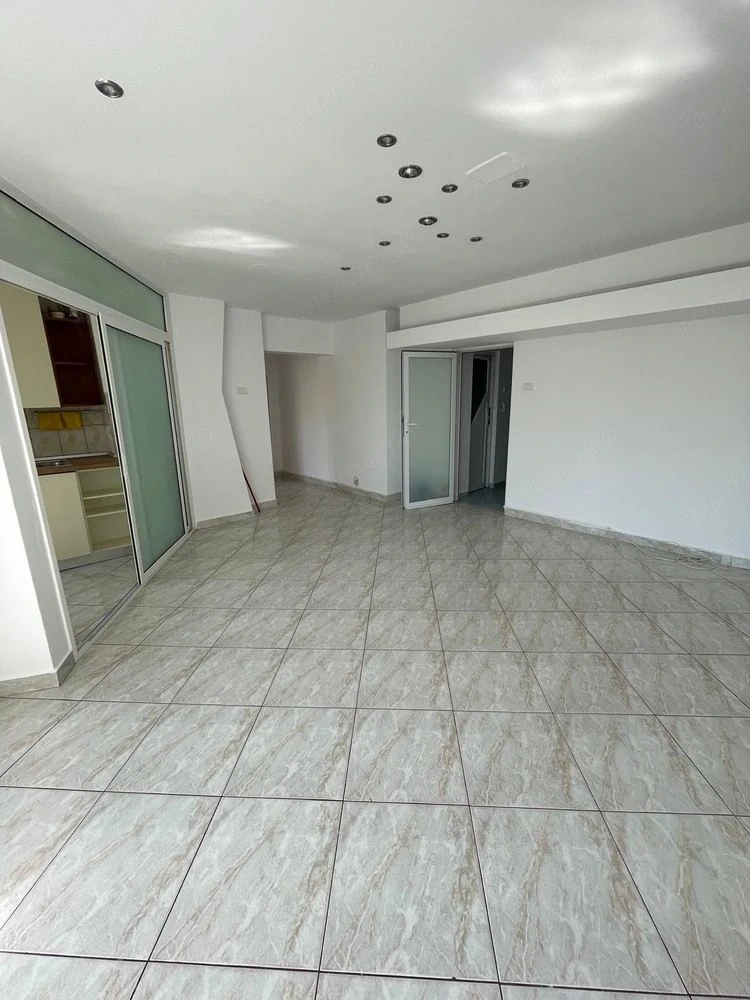 Apartament 3 camere