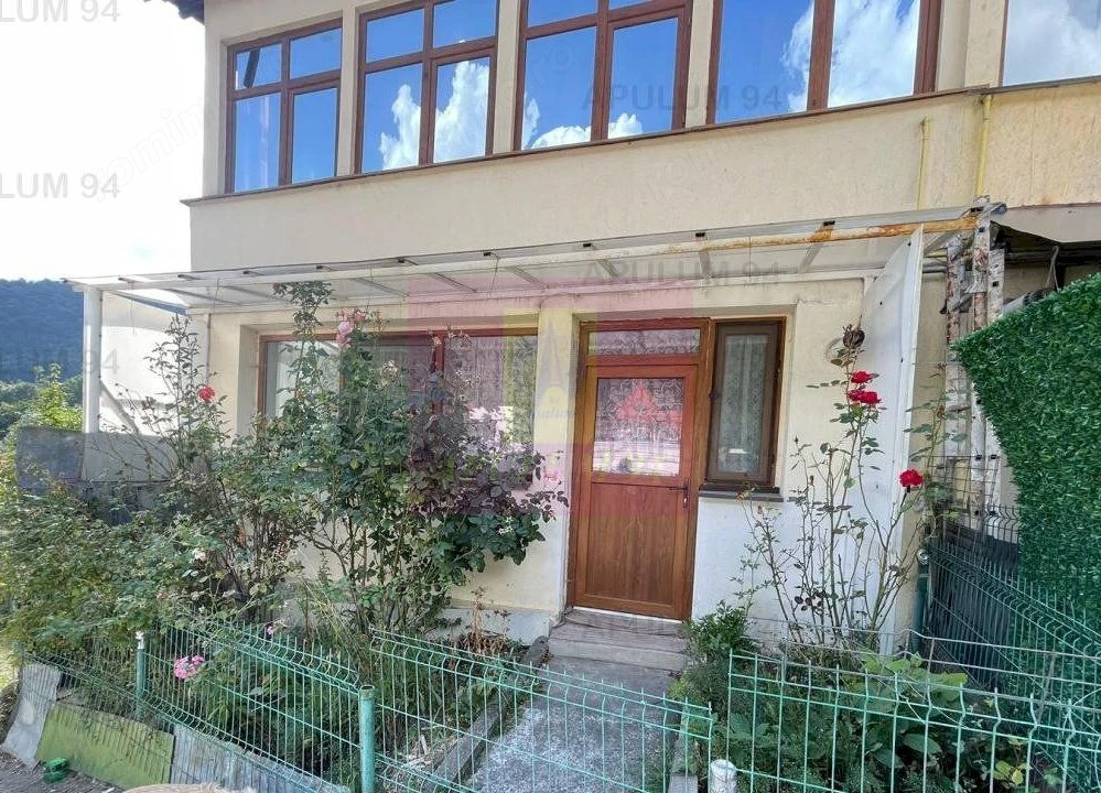 Apartament cu 2 camere de vânzare în Sinaia
