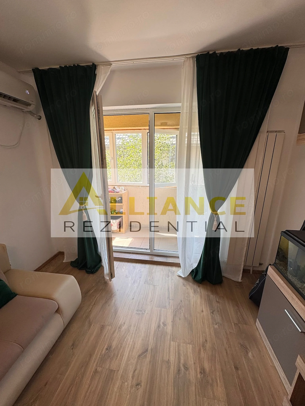 Apartament cu 2 camere decomandat de vanzare – Strada Solstitiului