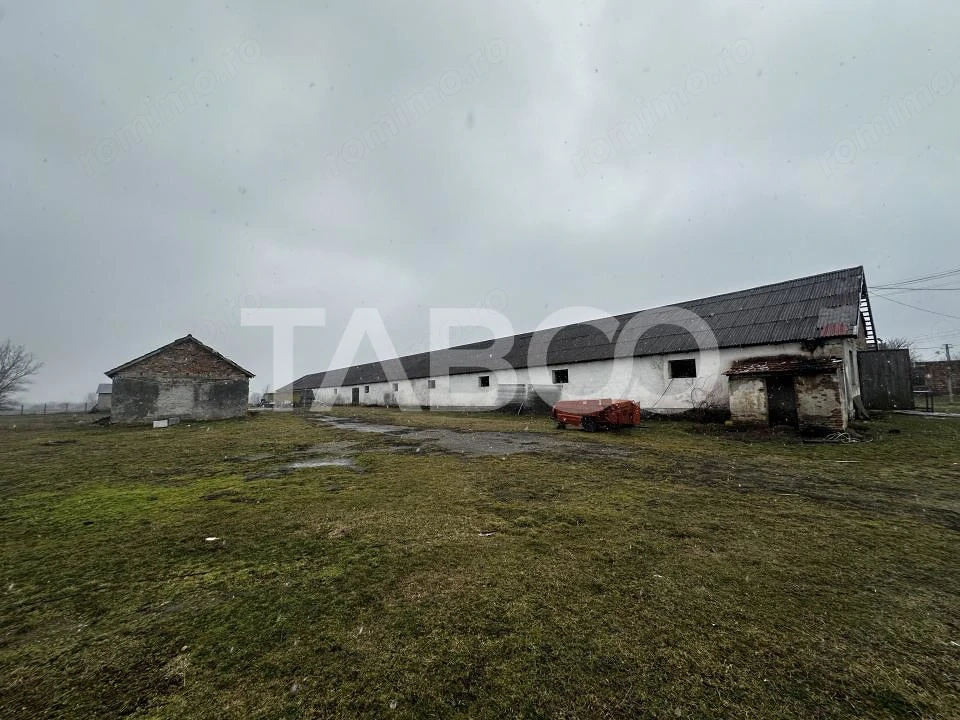 Teren de vanzare 8380 mp cu anexa de 1538 mp judet Sibiu Mohu