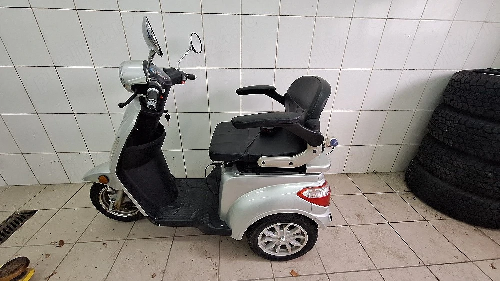 Cărucior electric 
