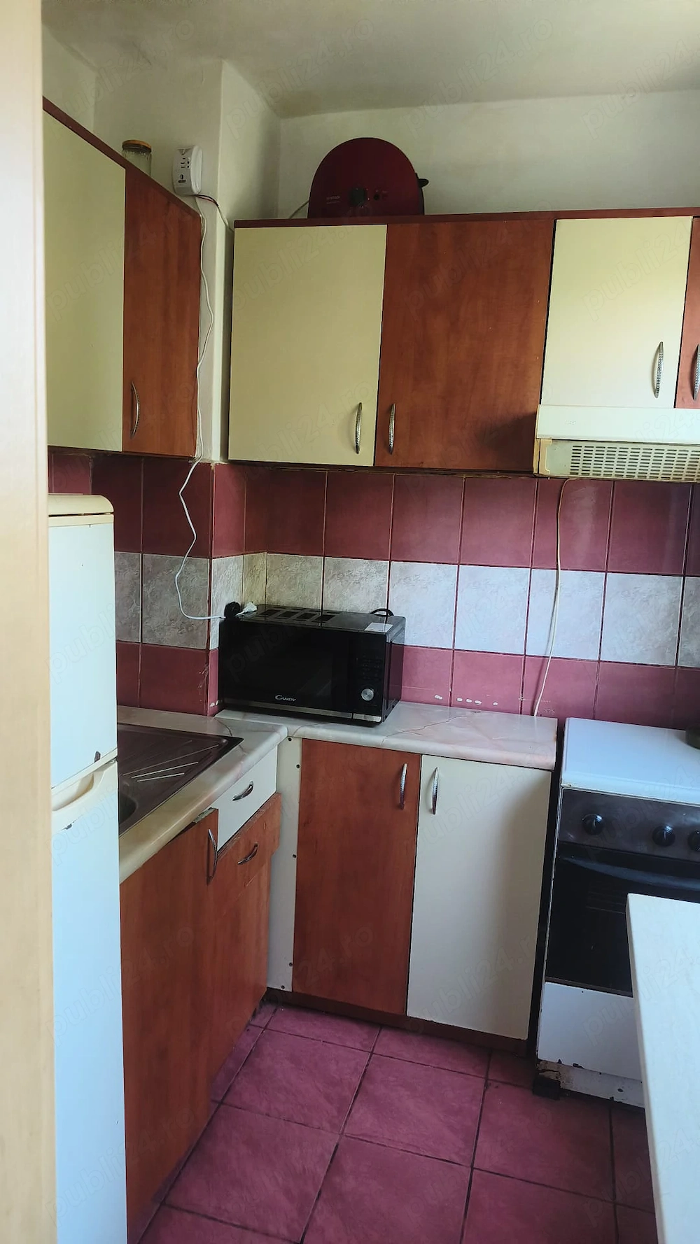 Proprietar închiriez apartament cu doua camere Șagului 