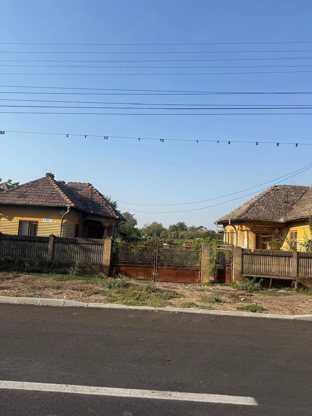 Teren intravilan 2.400 mp în Băilești 24 m deschidere la strada