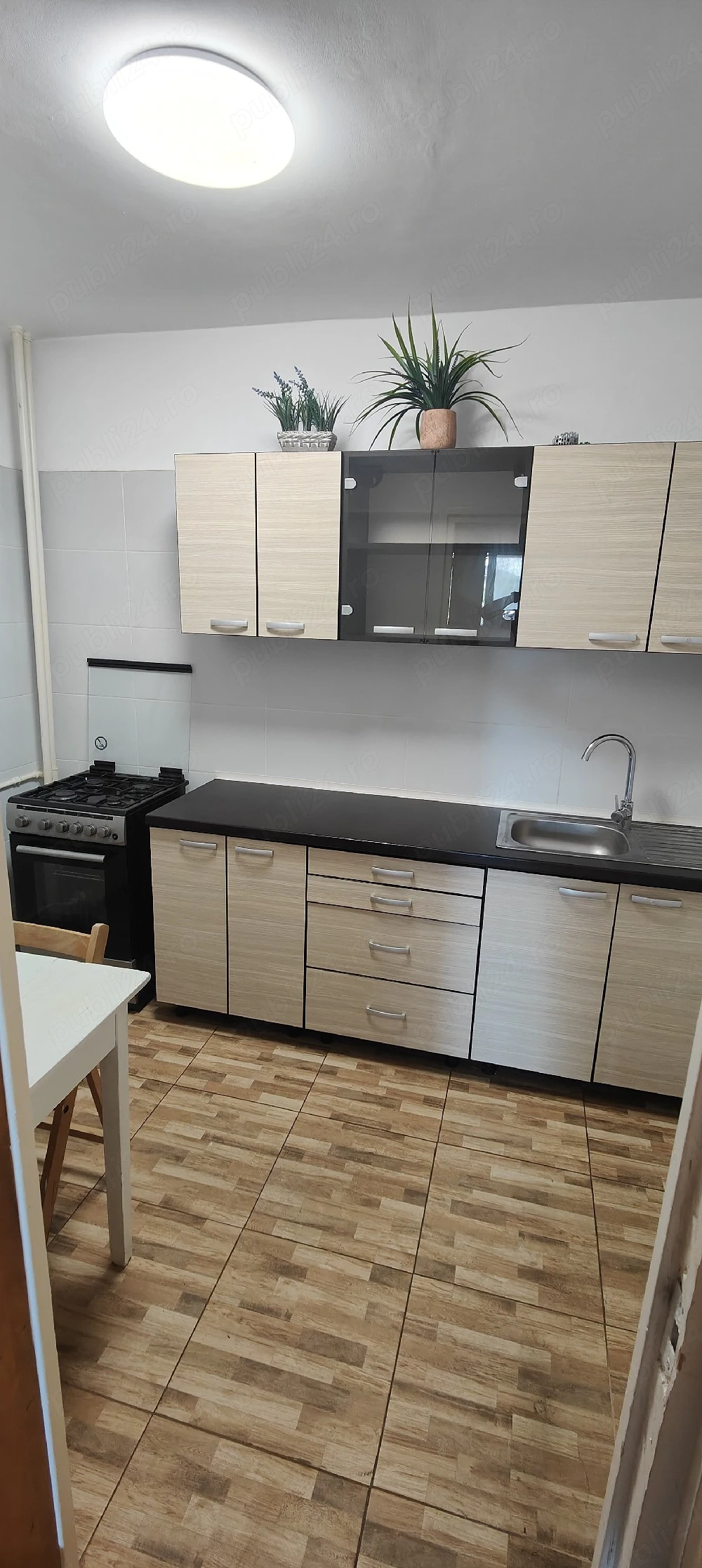 PARTICULAR | 3 camere decomandat | 200 m metrou pet friendly 