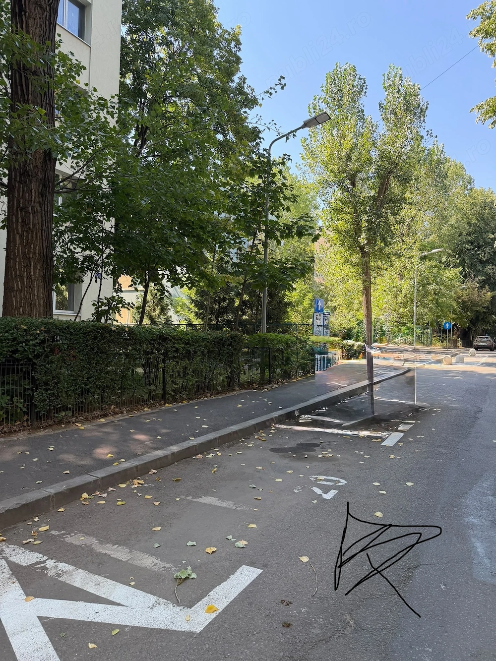 Închiriez loc de parcare sector 4