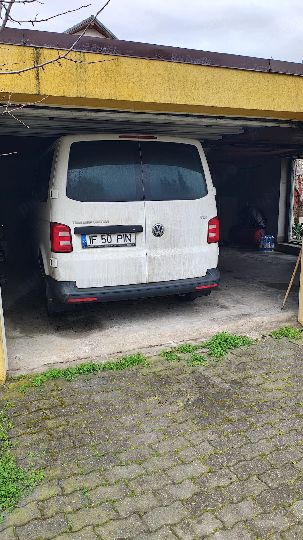 Volkswagen T6 Kombi Long   2.0 TDI   102 CP   Euro 6   102.000 km   Primul proprietar