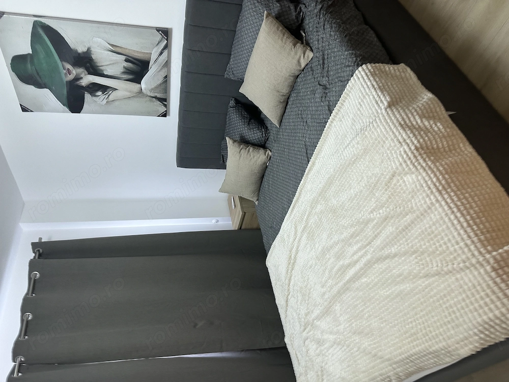 Apartament 3 Camere  2 Băi Centrală Proprie Totul Nou Zona Soarelui Sud Plaza