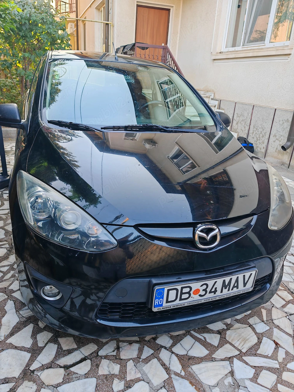 Vand Mazda 2 1.5 benzina 2009