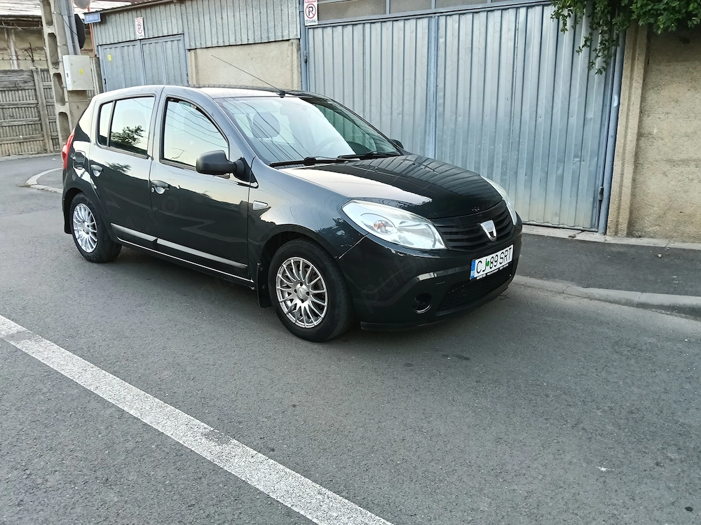 Dacia Sandero 2010 motorizare 1,6 mpi 
