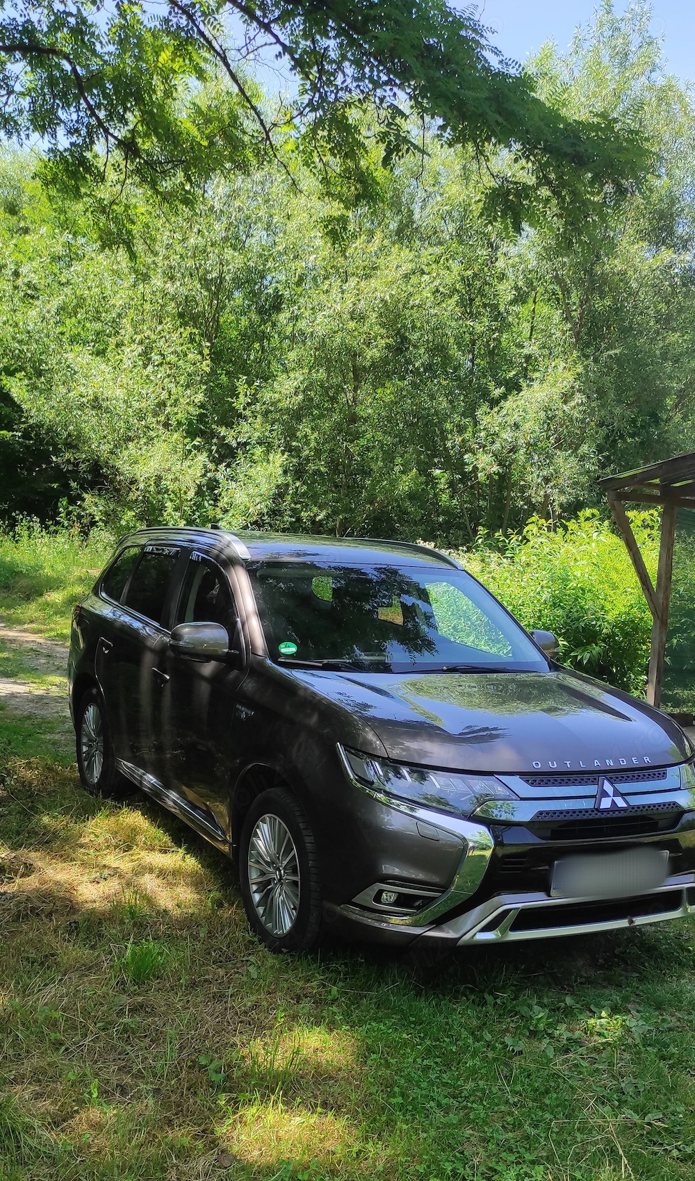 Mitsubishi outlander plaghin hibrid 