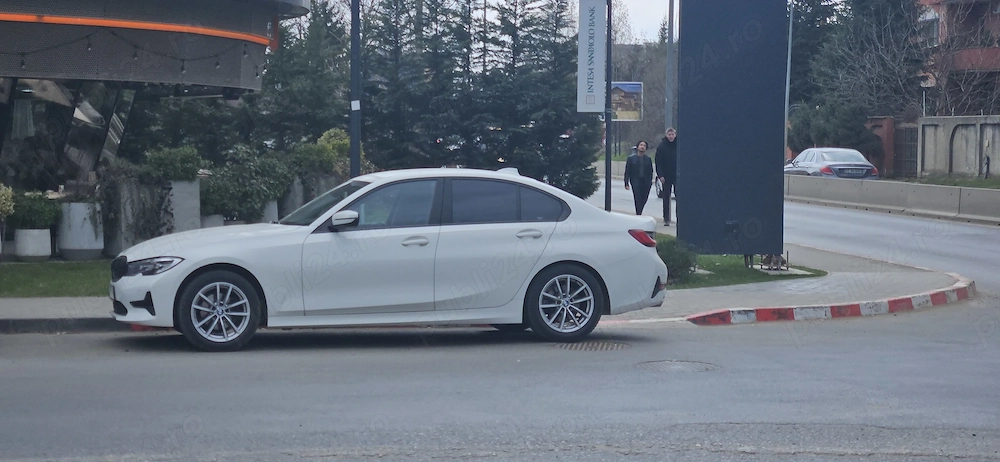 BMW seria 3, 2022