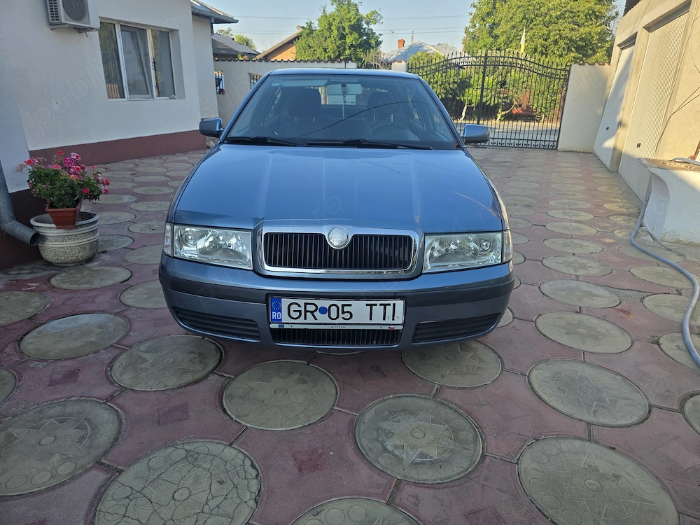 Skoda Octavia Tour 2. Provenienta Porsche RO 2010. Exemplara la numai 109000km! 16 M.P.I  105Cp