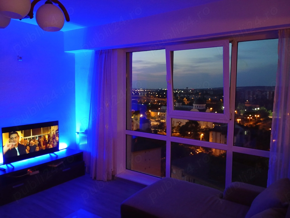 De vânzare apartament 53 mp decomandat cu panorama din 2010