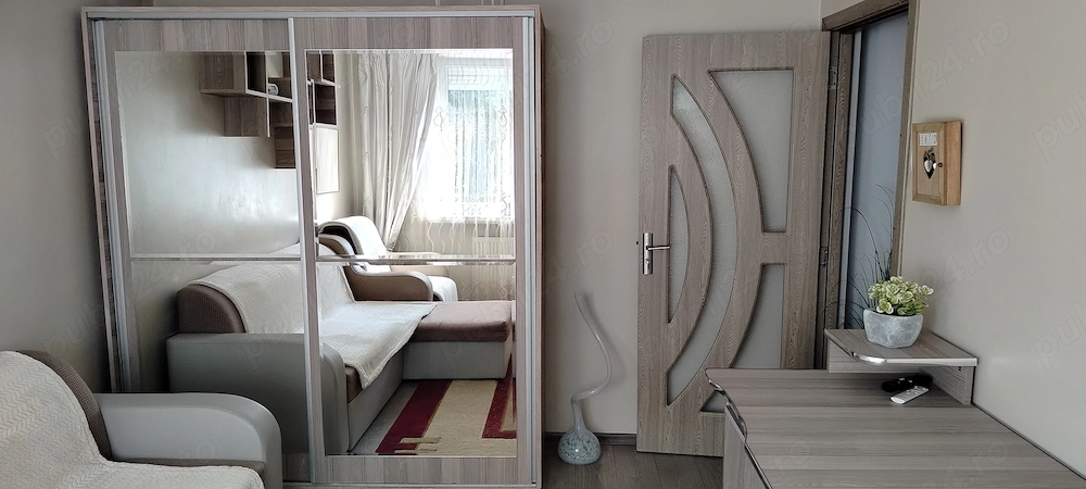 Inchiriez Apartament cu o camera