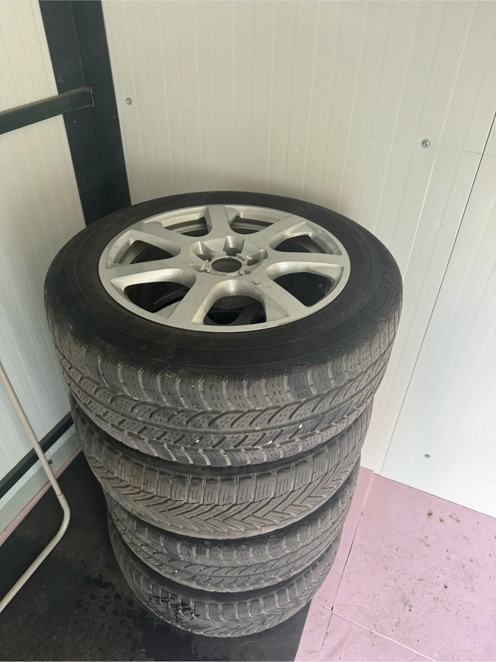 Set Jante+Cauciucuri de iarna 225/55 R17 Continental VancoWinter 2