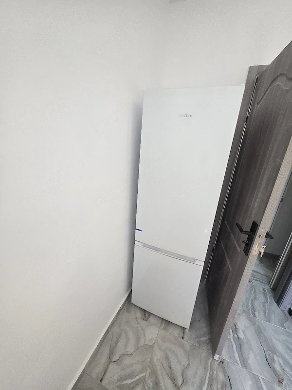 Închiriez apartament 2 camere