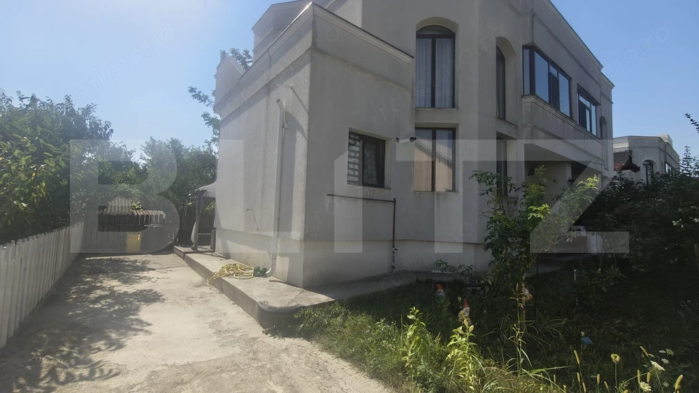 Casă modernă în stil mediteranean