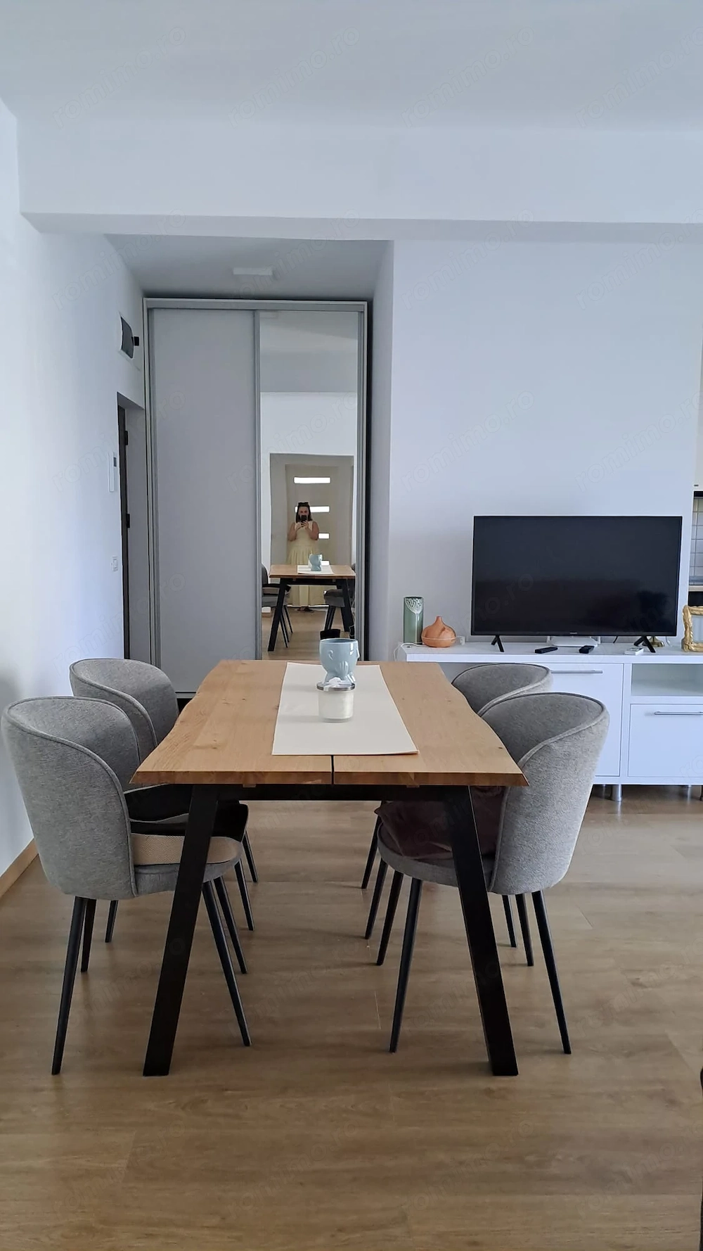 Apartament 2 Camere Bloc Nou Centrală Proprie Etaj 1 Zona  Dambovita 