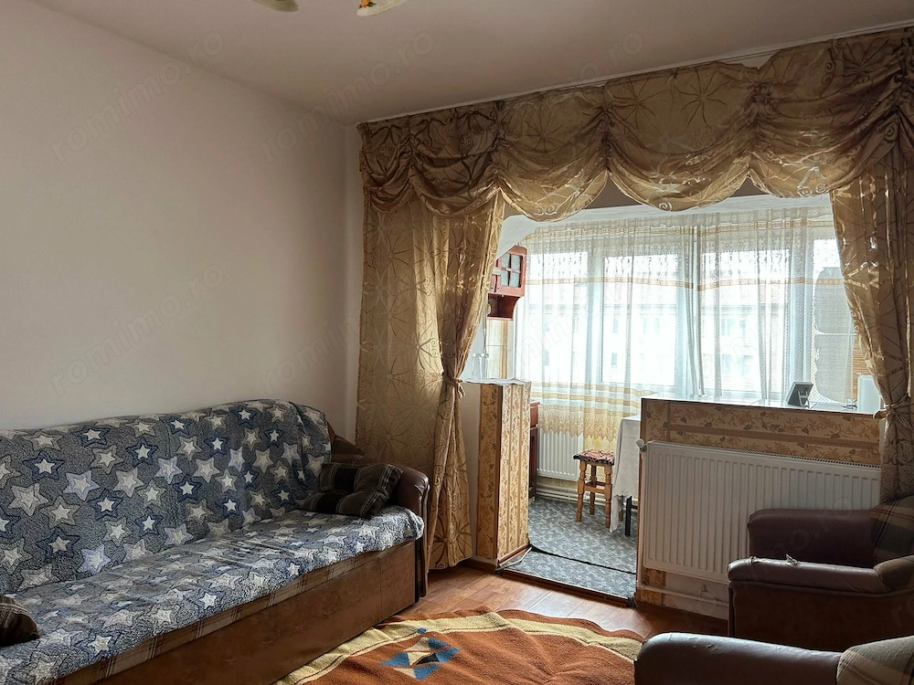 Vand apartament 2 camere et 4 bl G1