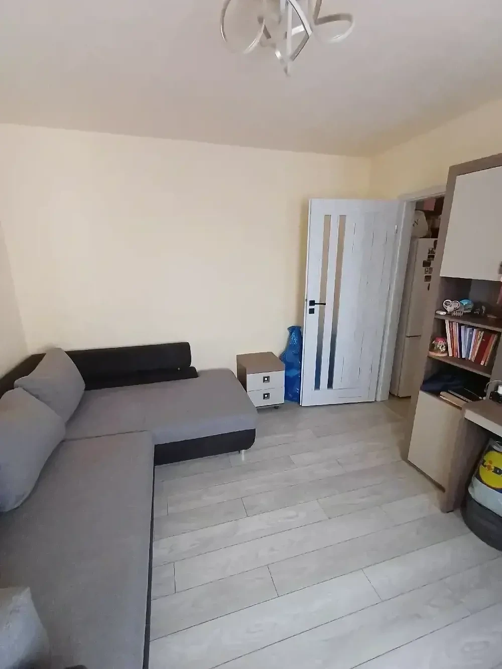 Vând apartament 1 cameră (25 mp), Beiuș, etaj 3 4