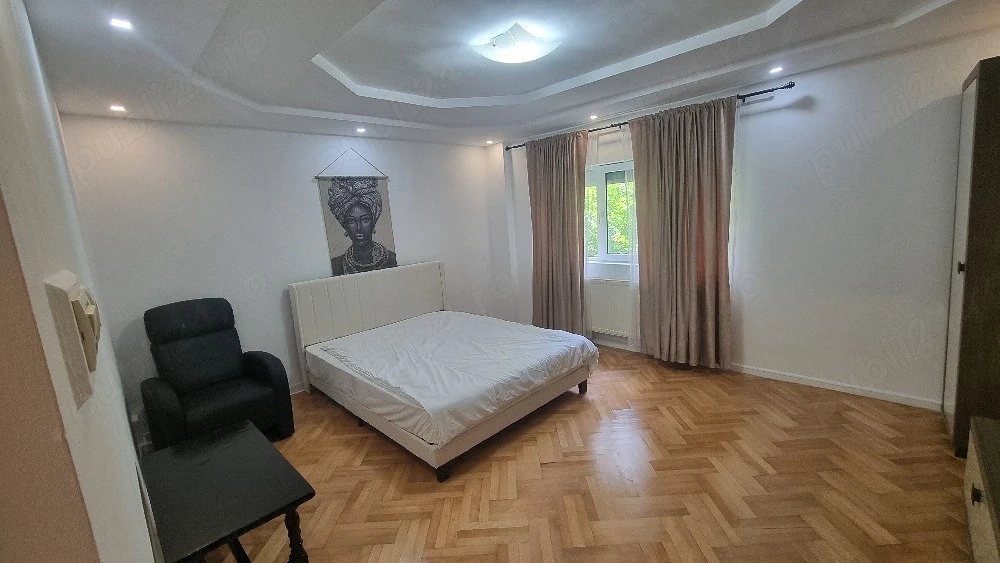 Proprietar inchiriez apartament cu 2 camere langa parc