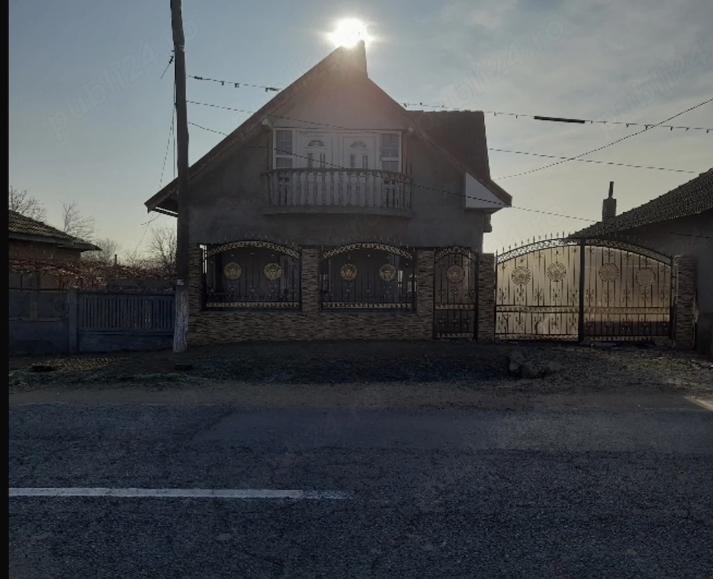 Casă de vânzare 