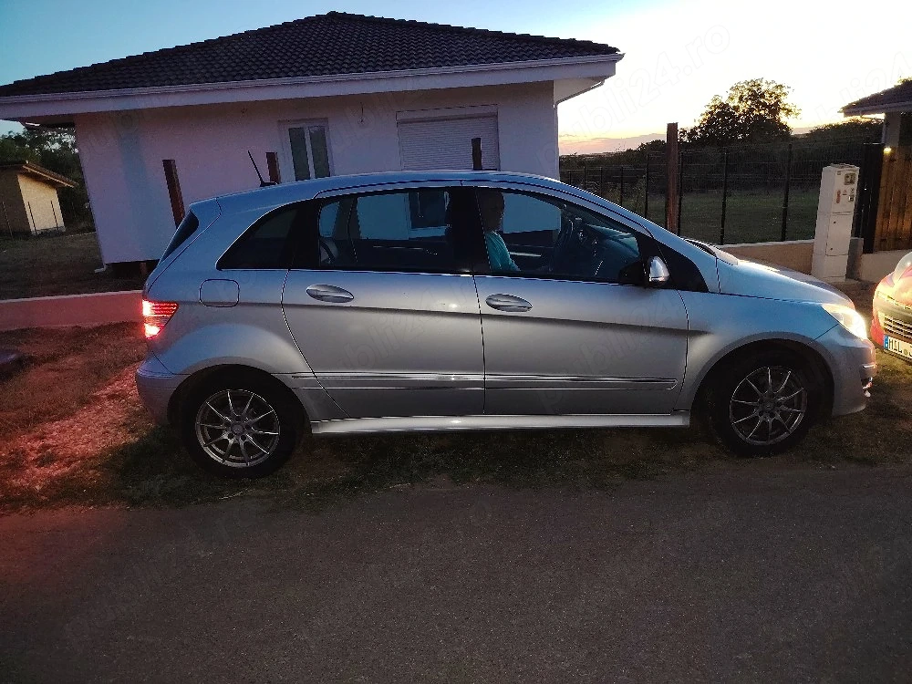 MERCEDES-BENZ Clasa B