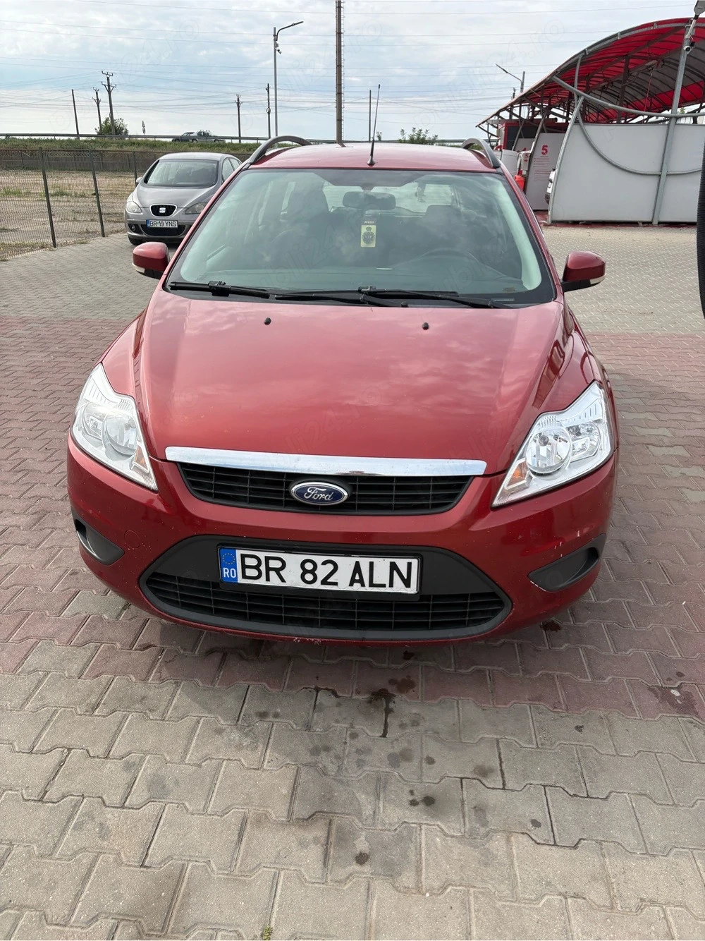 Vand ford focus 1.4 benzina ,an 2008 