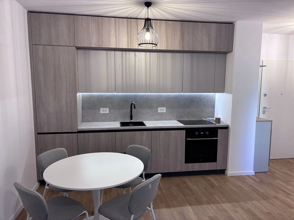 De inchiriat apartament 2 camere in zona Paltim