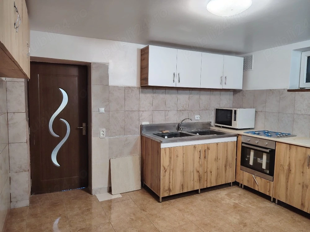 Afacere la cheie mini motel 8 camere in Repedea MM