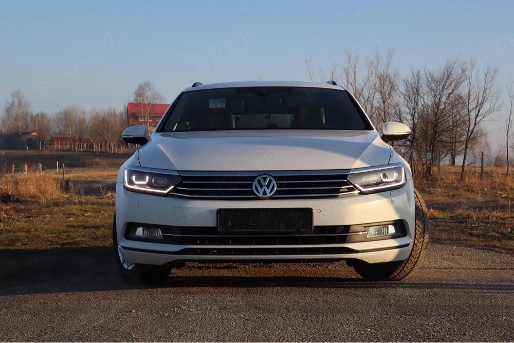 Vând Volkswagen Passat Variant R-Line, 2.0 TDI, 150 CP, an 2016, cutie manuală 6+1, 235.000 km
